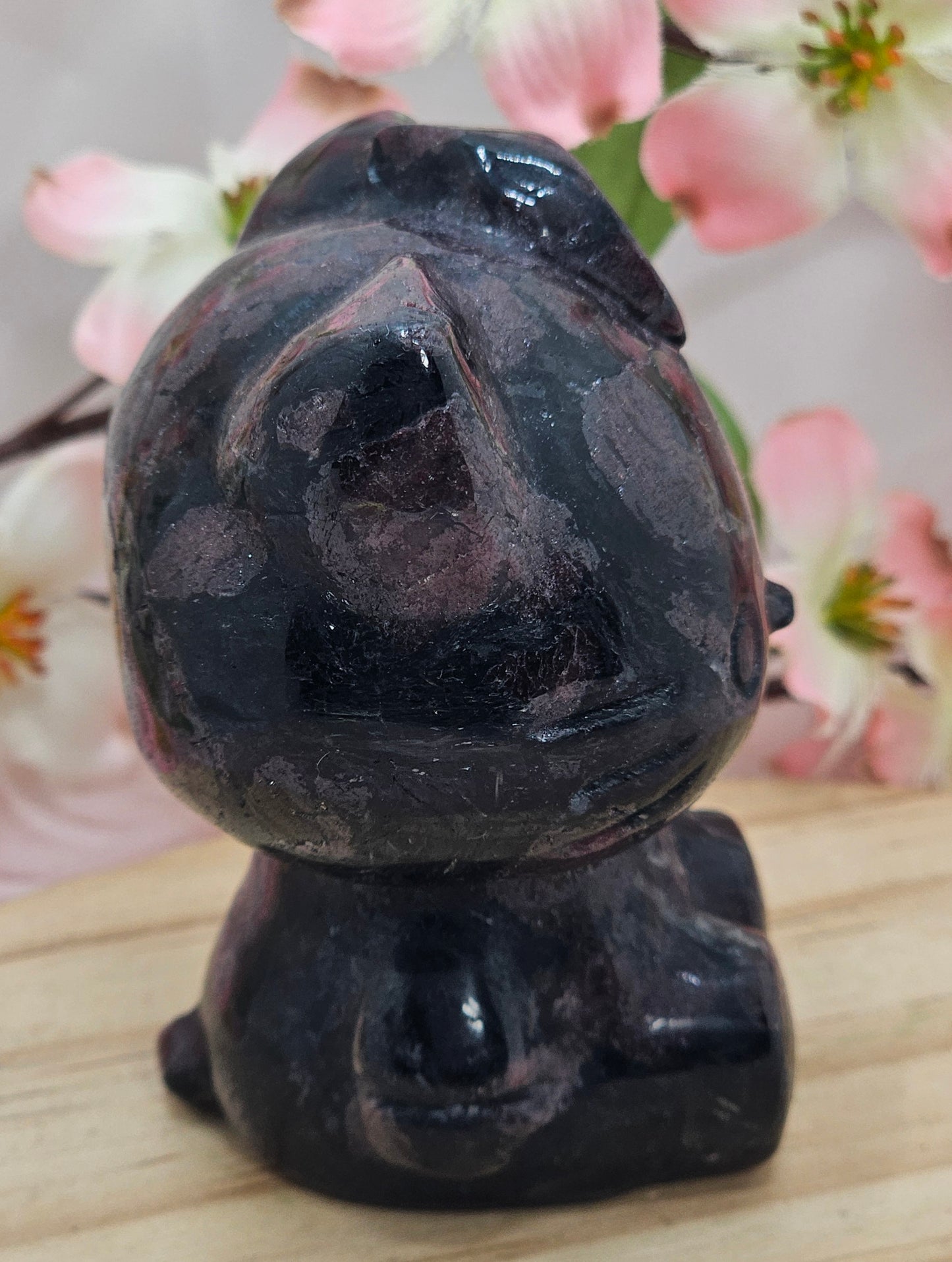 Garnet Hello Kitty Carving