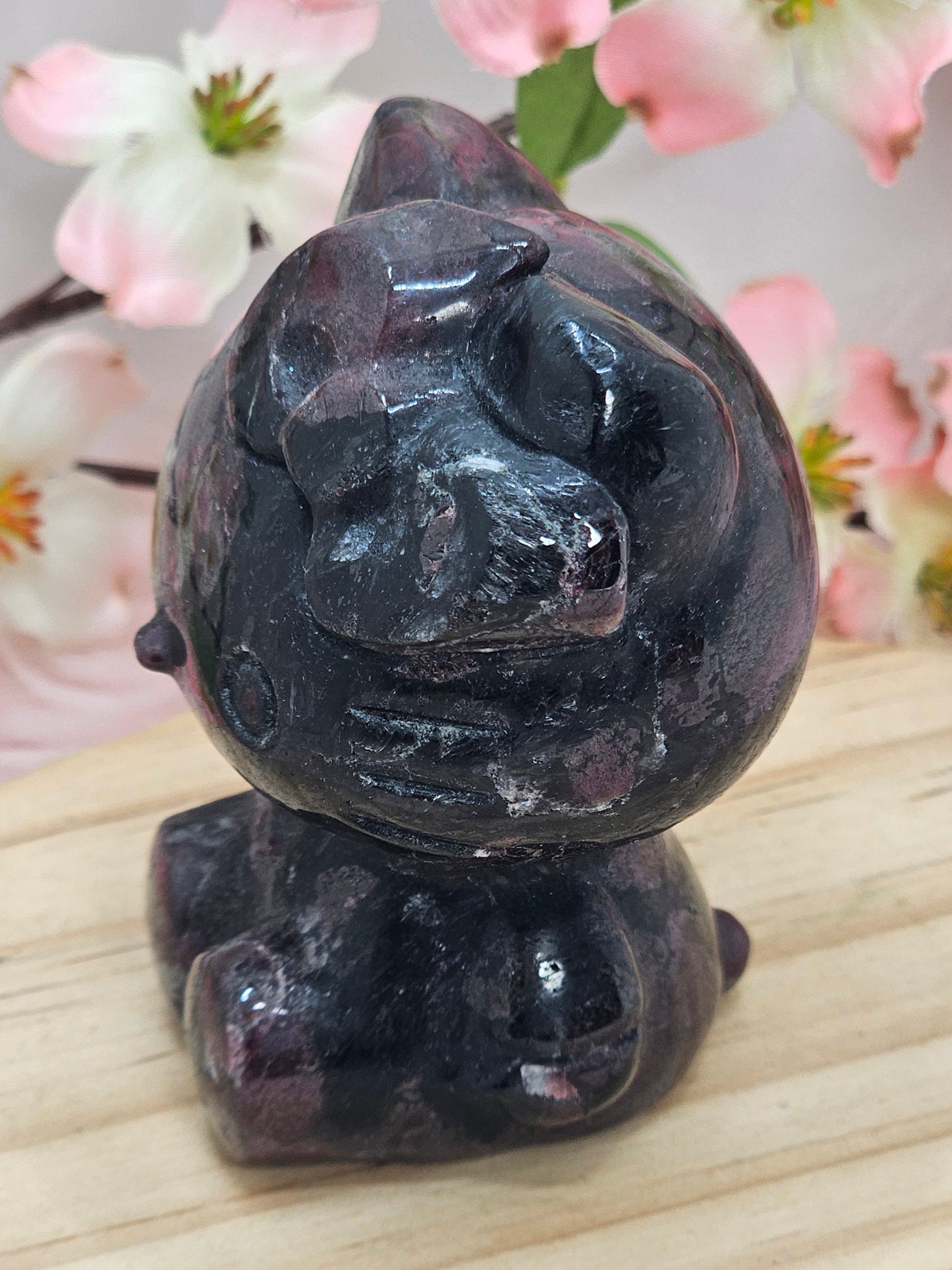 Garnet Hello Kitty Carving