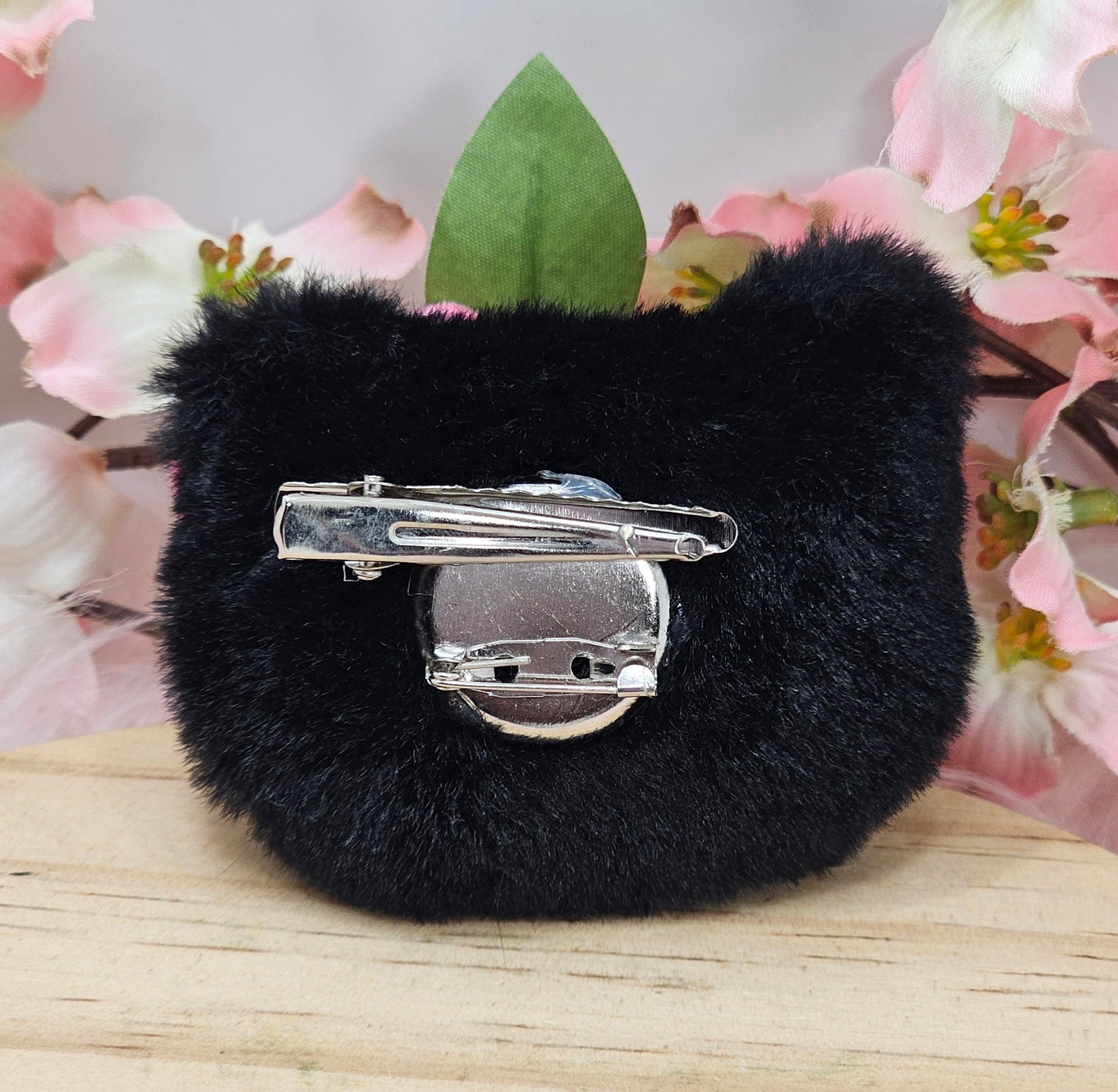 HK Fluffy Pin