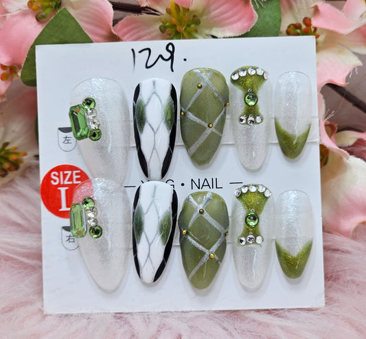 Press On Nails L129