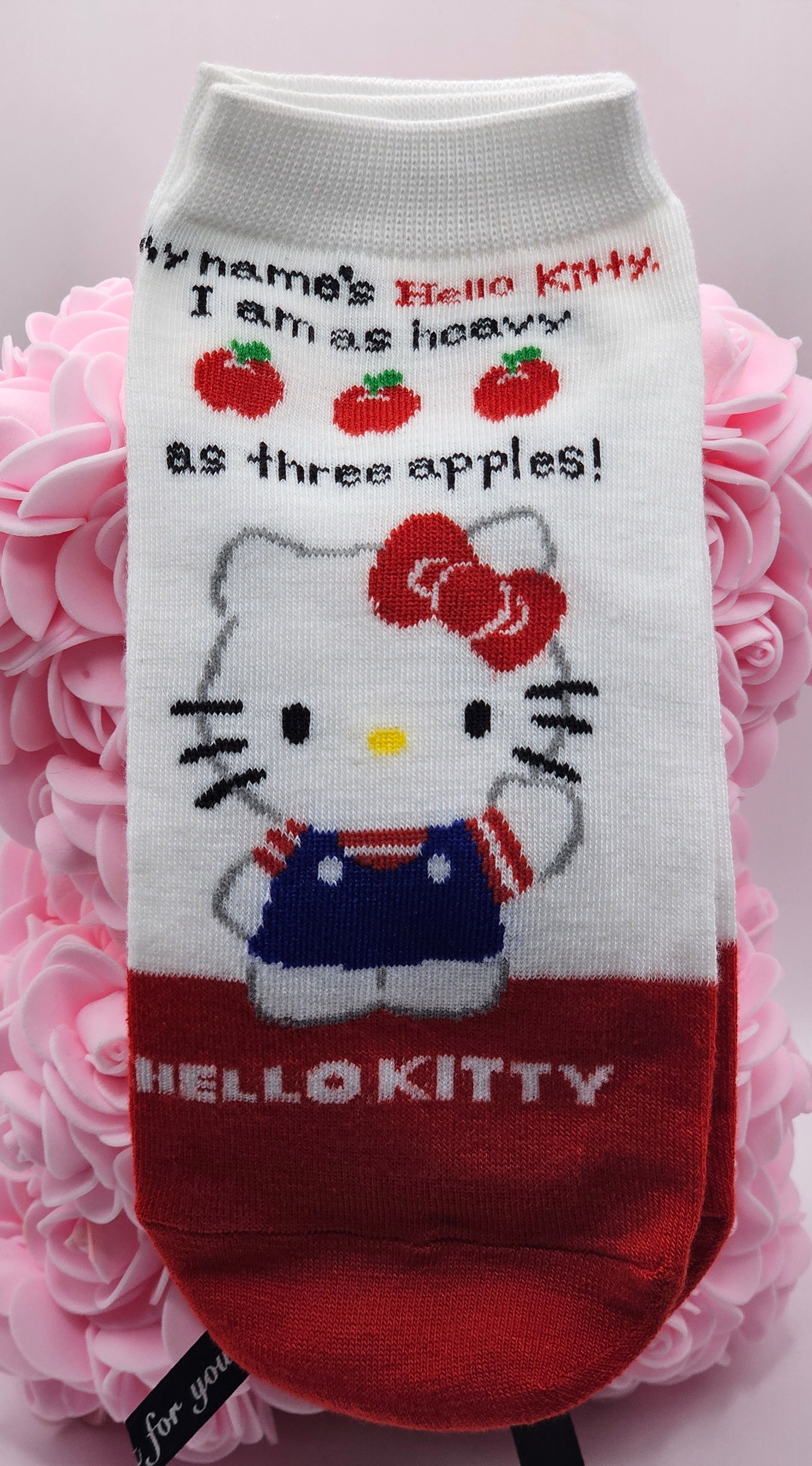 Hello Kitty “Three Apples” Ankle Socks